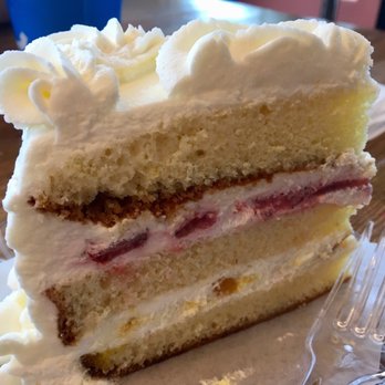 Look Up Dessert Cafe - Fruit cake! - Ice Cream & Frozen Yogurt Near Me - Chesapeake, Virginia
