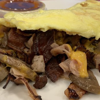 Founder's Deli - Ham bacon mushroom omelette - Burgers Near Me - San Diego, California