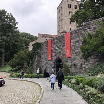 Fort Tryon Park - Entrance to the Cloisters - Parks Near Me - New York, New York Fort Tryon Park - Entrance to the Cloisters - Parks Near Me - New York, New York