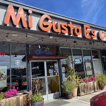 Mi Gusto Es Mexican Restaurant - Outside the place - Mexican Near Me - Gilroy, California Mi Gusto Es Mexican Restaurant - Outside the place - Mexican Near Me - Gilroy, California