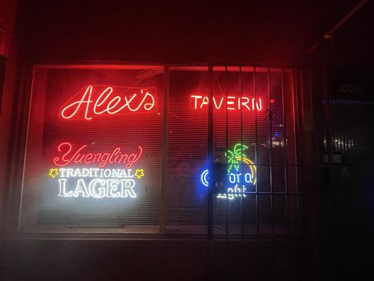 Alex's Tavern by null