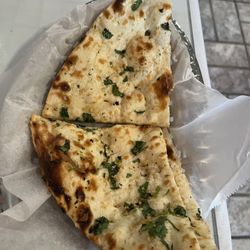Royal India Indian Cuisine - Garlic naan