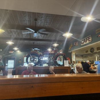 Corner Cafe - Independence - Dining area - American Near Me - Independence, Missouri Corner Cafe - Independence - Dining area - American Near Me - Independence, Missouri