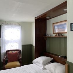 Green room bed