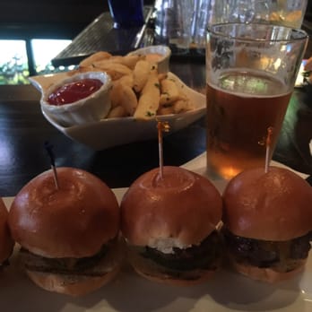 Bedford Falls - Great sliders and hand cut fries! Worth it! - Bars Near Me - New York, New York Bedford Falls - Great sliders and hand cut fries! Worth it! - Bars Near Me - New York, New York