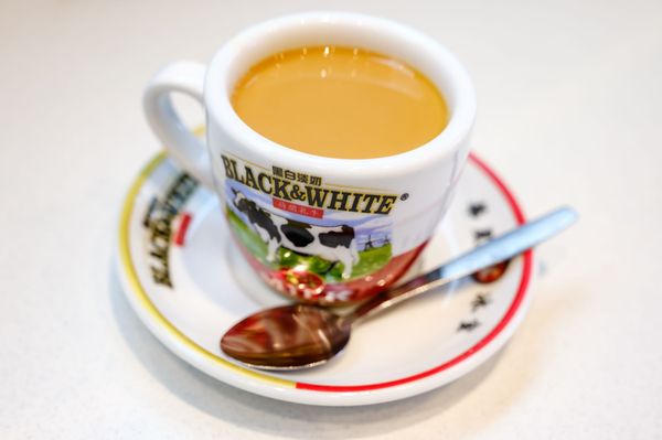 Chrisly Cafe by null