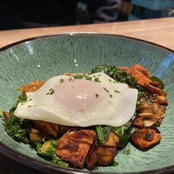 The Daily - Sweet potato and greens hash - Coffee & Tea Near Me - Charleston, South Carolina The Daily - Sweet potato and greens hash - Coffee & Tea Near Me - Charleston, South Carolina
