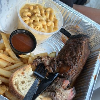 Smoke & Glory - We didn't eat anything from this tray yet and it was lookin kinda sad - Barbeque Near Me - Chula Vista, California Smoke & Glory - We didn't eat anything from this tray yet and it was lookin kinda sad - Barbeque Near Me - Chula Vista, California