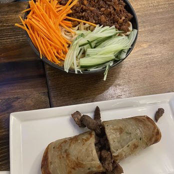 High Side - Zhe Jiang Noodles and Beef Scallion Pancake - Beer Bar Near Me - Fairfax, Virginia