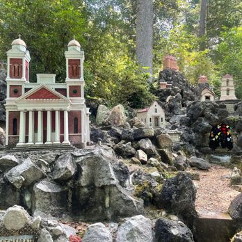 Ave Maria Grotto - Churches Near Me - Cullman, Alabama
