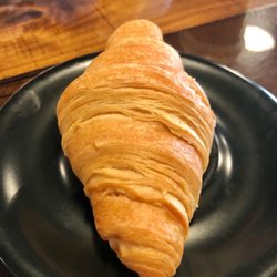 Red Rooster Coffee - Croissant