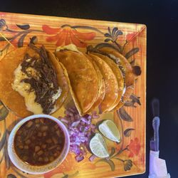Quesabirria tacos!!
