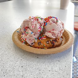 Schwab's Pharmacy - I've cream Sunday