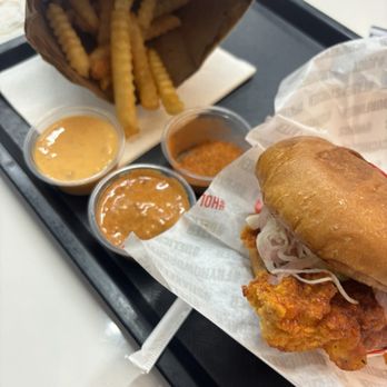 Holdaak Fried Chicken - HOLDAAK SPICY CHICKEN SANDWICH W. DAIKON SLAW SHAKE FRIES - Chicken Shop Near Me - Corona, California