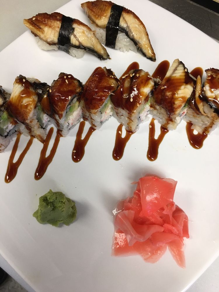 Happy Sushi Photos