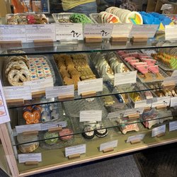 Decadent Dogs - Dog bakery items