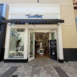 Exterior outside entrance of Twistlett - Santa Clarita, California Exterior outside entrance of Twistlett - Santa Clarita, California