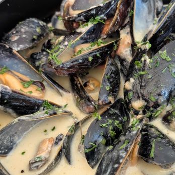 Mona Lisa Cucina - Cozze del Pescadore: My favorite, very well cooked and simple - Italian Near Me - Huntington Beach, California Mona Lisa Cucina - Cozze del Pescadore: My favorite, very well cooked and simple - Italian Near Me - Huntington Beach, California