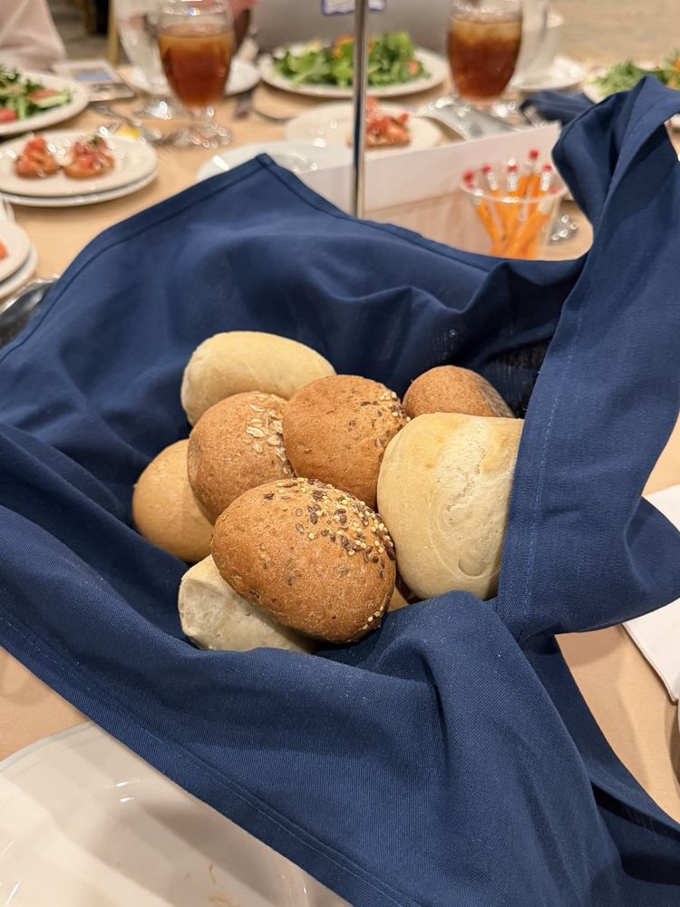 The Dinner Detective