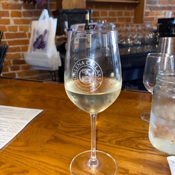 Galena Cellars - La Crescent white wine. Delicious - Wineries Near Me - Galena, Illinois