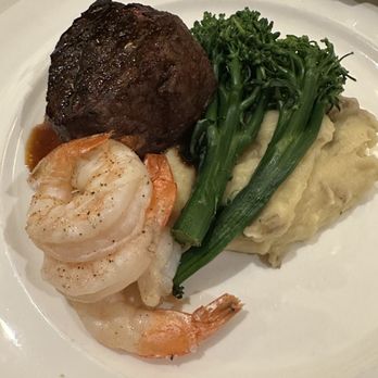 River Stone Chophouse - 8oz Filet Mignon* w/shrimp (4.7/5) - Steakhouses Near Me - Suffolk, Virginia River Stone Chophouse - 8oz Filet Mignon* w/shrimp (4.7/5) - Steakhouses Near Me - Suffolk, Virginia