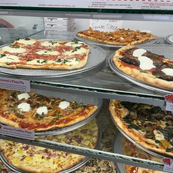 Bambini's Garden Pizzeria - Pizza Near Me - Delray Beach, Florida