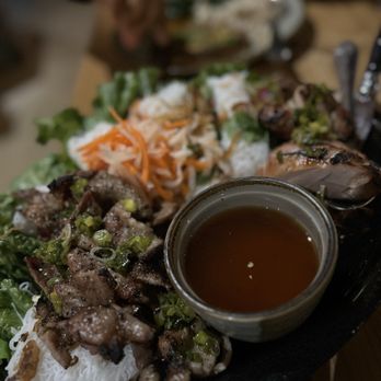 Top Hatters Kitchen and Bar - Grilled meat platter with lemongrass short rib and chicken - Asian Fusion Near Me - San Leandro, California Top Hatters Kitchen and Bar - Grilled meat platter with lemongrass short rib and chicken - Asian Fusion Near Me - San Leandro, California