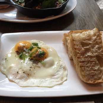 Medina Cafe - Eggs and toast - Breakfast & Brunch Near Me - Vancouver, British Columbia