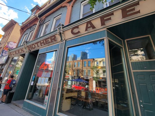 Queen Mother Cafe by null