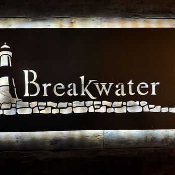 Breakwater - New American Near Me - Monona, Wisconsin