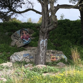 Albany Bulb - Albany Bulb - Landmarks & Historical Buildings Near Me - Albany, California