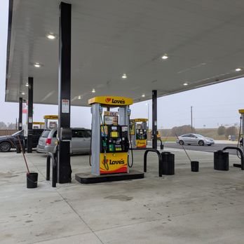 Love's Travel Stop - Love's Travel Stop, Charleston - Gas Stations Near Me - Charleston, Missouri Love's Travel Stop - Love's Travel Stop, Charleston - Gas Stations Near Me - Charleston, Missouri