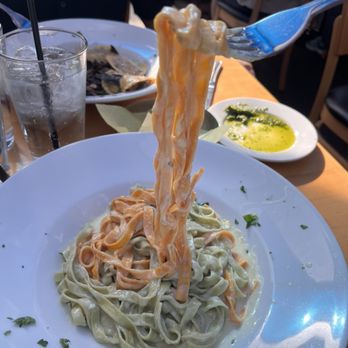 Alessa - Fettuccini - Italian Near Me - Laguna Beach, California Alessa - Fettuccini - Italian Near Me - Laguna Beach, California