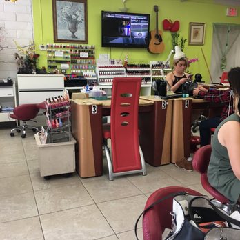 Cudahy Nailspa - Nail Salons Near Me - Cudahy, California
