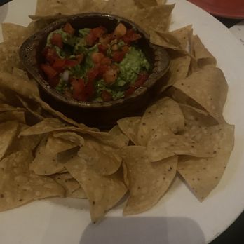 Tavern - Made To Order Guacamole - New American Near Me - Solana Beach, California Tavern - Made To Order Guacamole - New American Near Me - Solana Beach, California