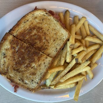 Kostas Family Restaurant - Greek Near Me - Buffalo, New York