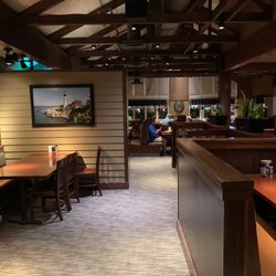 Red Lobster - Dining area