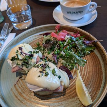 Waffelhaus & Restaurant  - eggs benedict - Waffles Near Me - Garmisch-Partenkirchen, BY