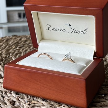 Lauren O Jewels - Custom wedding band and engagement ring - Jewelry Near Me - Petaluma, California Lauren O Jewels - Custom wedding band and engagement ring - Jewelry Near Me - Petaluma, California