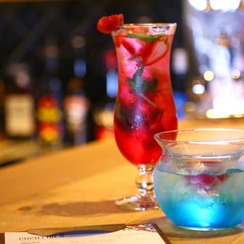 Mantra Midtown - Onsite 127 Bar & Bistro - Hotels Near Me - Brisbane, QLD