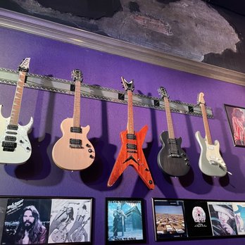 Classic Rock Coffee Co & Kitchen - Even more cool decor! - Coffee & Tea Near Me - Navasota, Texas