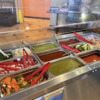 El Paisano Restaurant - Salsa & Toppings - Mexican Near Me - Reno, Nevada