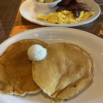 Cracker Barrel Old Country Store - Buttermilk Pancakes - Southern Near Me - Florida City, Florida Cracker Barrel Old Country Store - Buttermilk Pancakes - Southern Near Me - Florida City, Florida