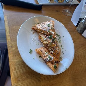 Mesa Grill - Sedona - Chicken quesadillas - American Near Me - Sedona, Arizona
