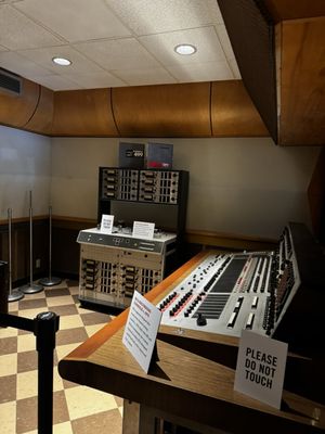 Historic RCA Studio B by null