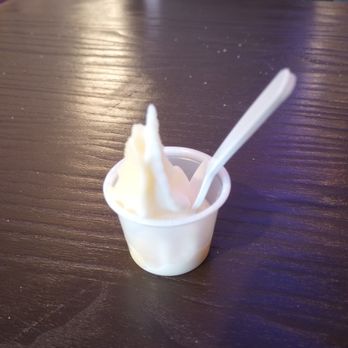 Churro Rush - Sample of pineapple swirl - Desserts Near Me - Jacksonville, Oregon