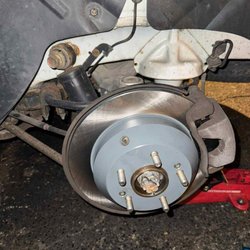 Dolloff's Auto Maintenance and Detailing