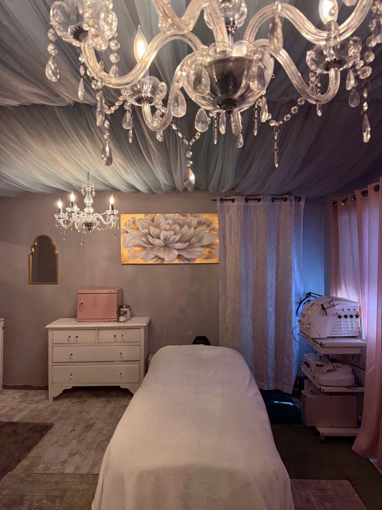 Holistic Beauty and Wellness Logo