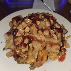 Bucket Brigade Sports Bar - Thanksgiving style totchos