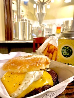 Mac's Local Eats by null